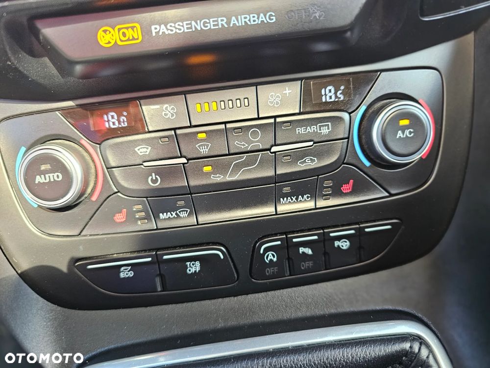 Ford Tourneo Connect Gr 1.5 TDCi Titanium - 13