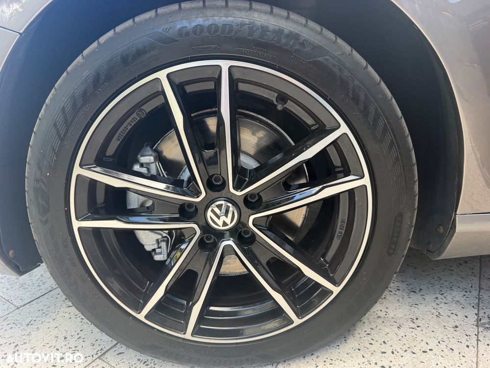 Volkswagen Passat 2.0 TDI 4Motion DSG BlueMotion Tech Business Edition - 31