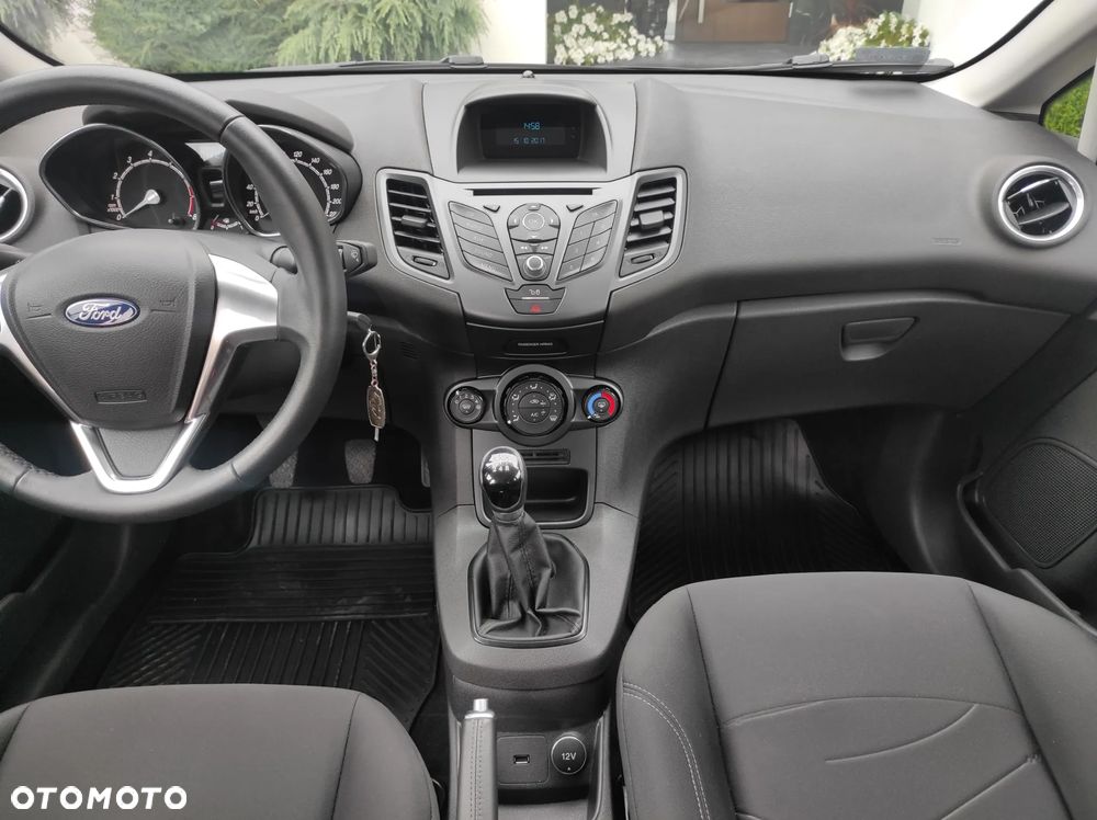 Ford Fiesta 1.25 Ambiente - 10