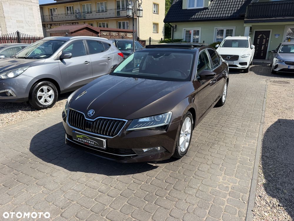 Skoda Superb 2.0 TDI Style - 25