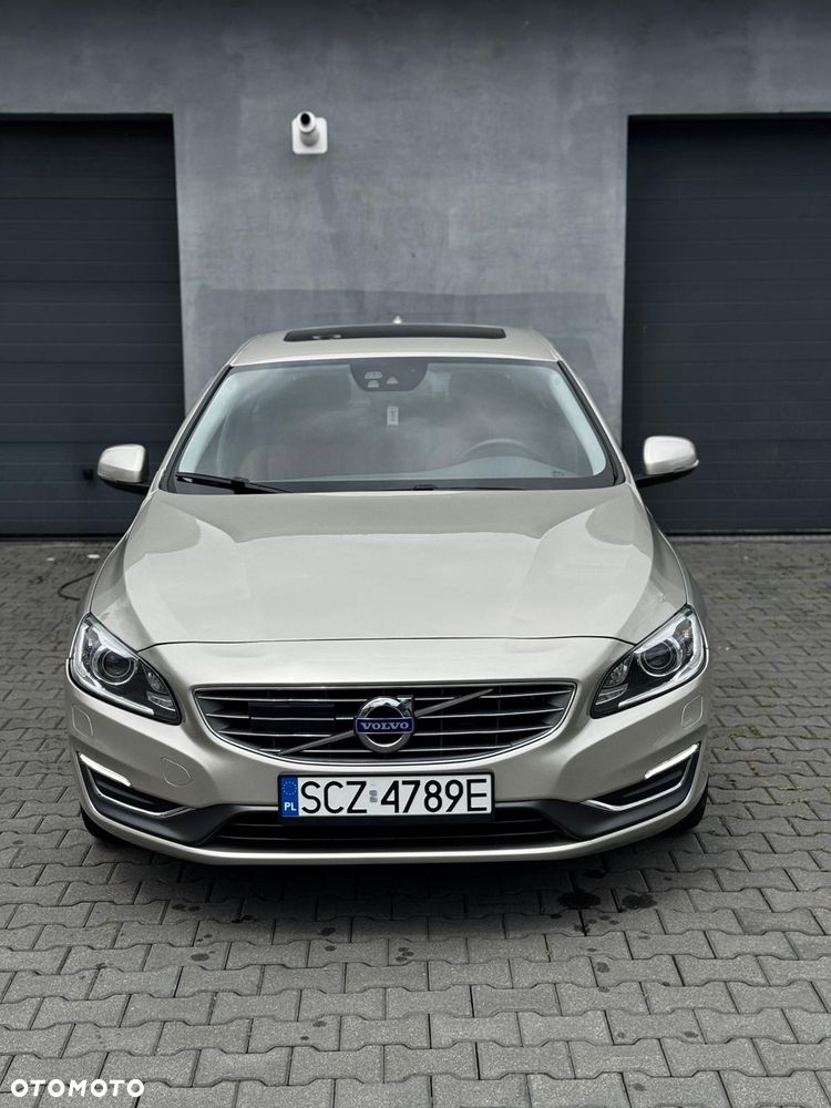 Volvo S60 - 1