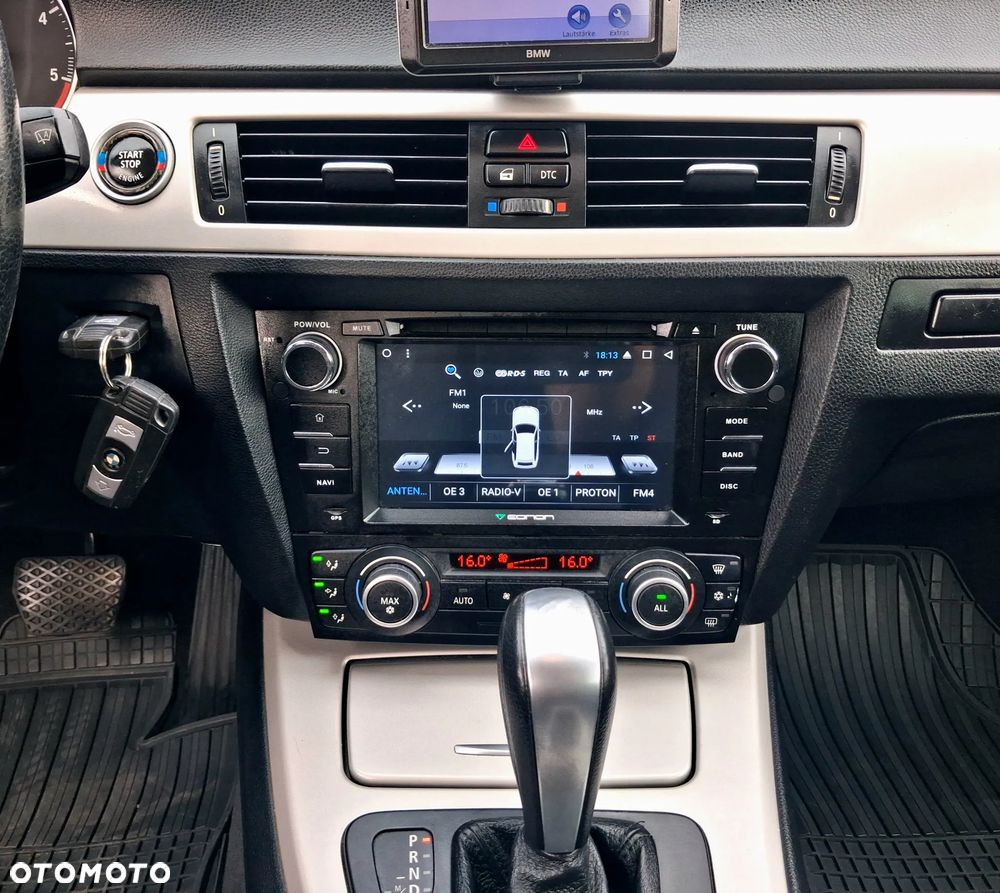 BMW Seria 3 318d DPF Edition Lifestyle - 30
