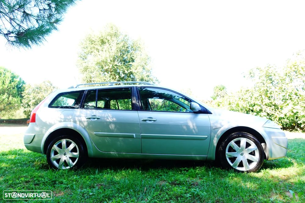 Renault Mégane Break 1.5 dCi Dynamique S - 4