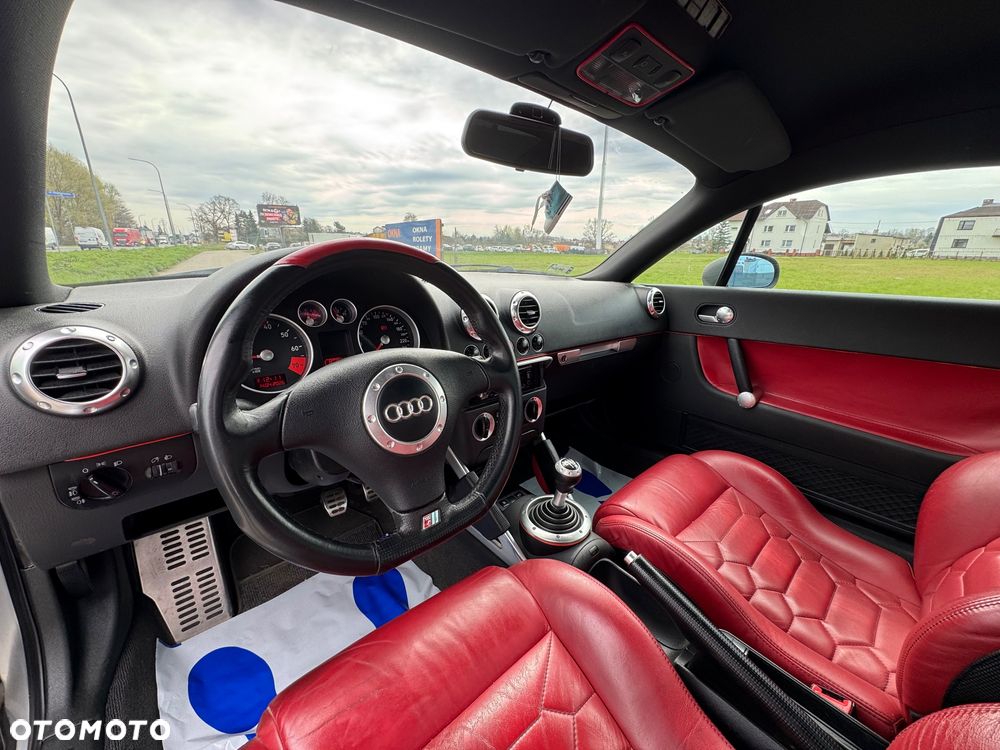 Audi TT Coupé 1.8T - 12