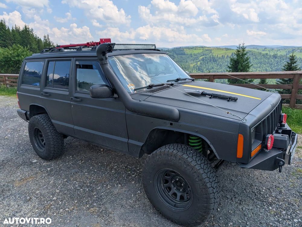 Jeep Cherokee - 3