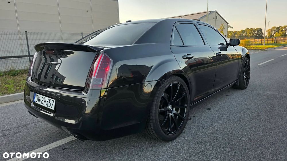 Chrysler 300C - 13