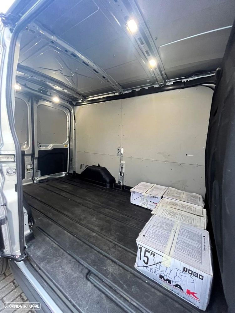 Ford Transit L2H2 2.0 TDCi Iva Dedutivel - 22