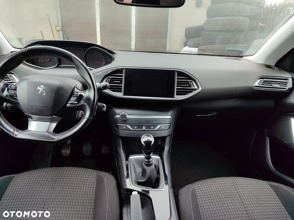 Peugeot 308 1.5 BlueHDi Business Line S&S - 4