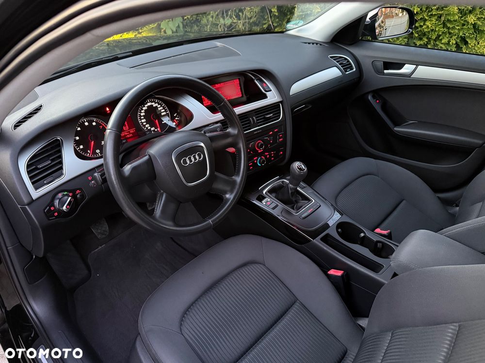 Audi A4 Limousine 1.8 TFSI Ambiente - 12