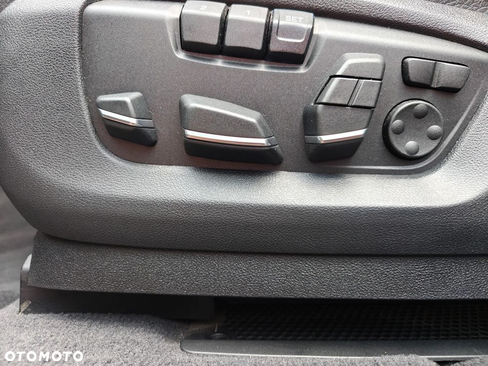 BMW X6 xDrive40d M Sport - 28