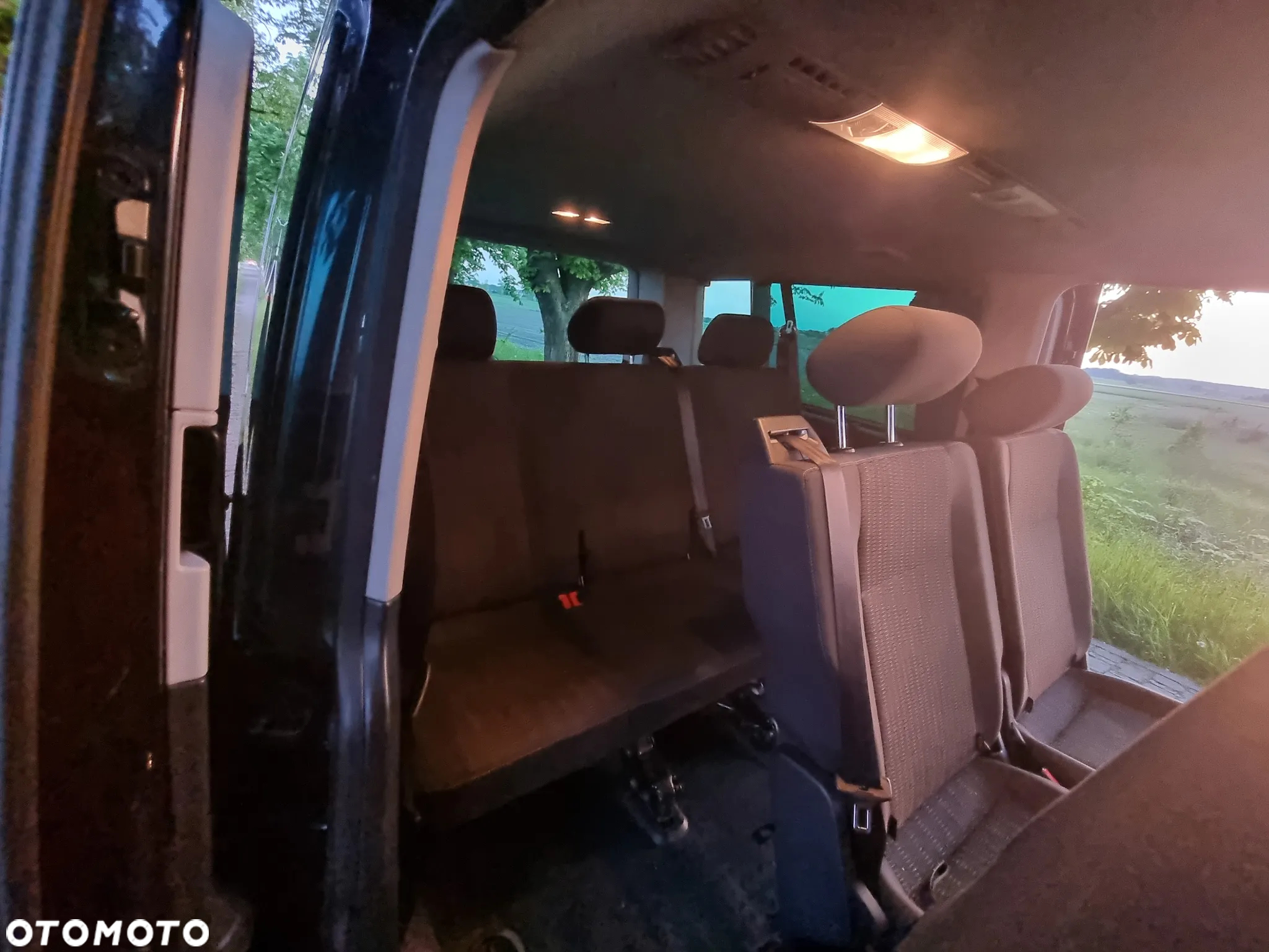 Volkswagen Caravelle 2.0 TDI L2 Highline - 18