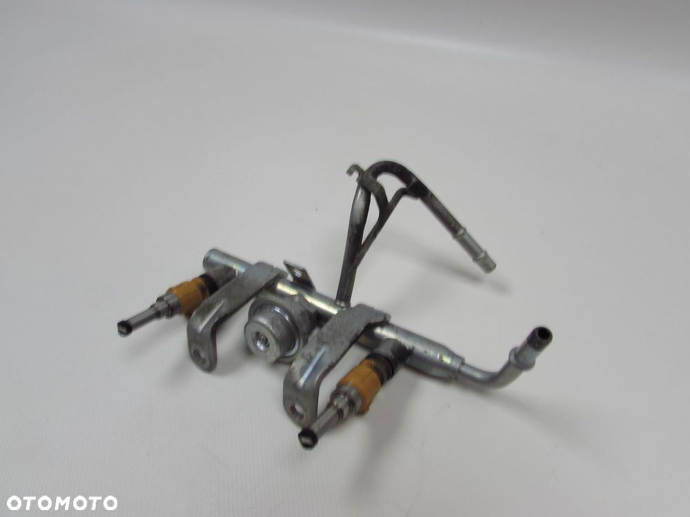SUBARU BRZ GT86 FRS 2.0 BOXER WTRYSKIWACZ PALIWA 192032506 - 3