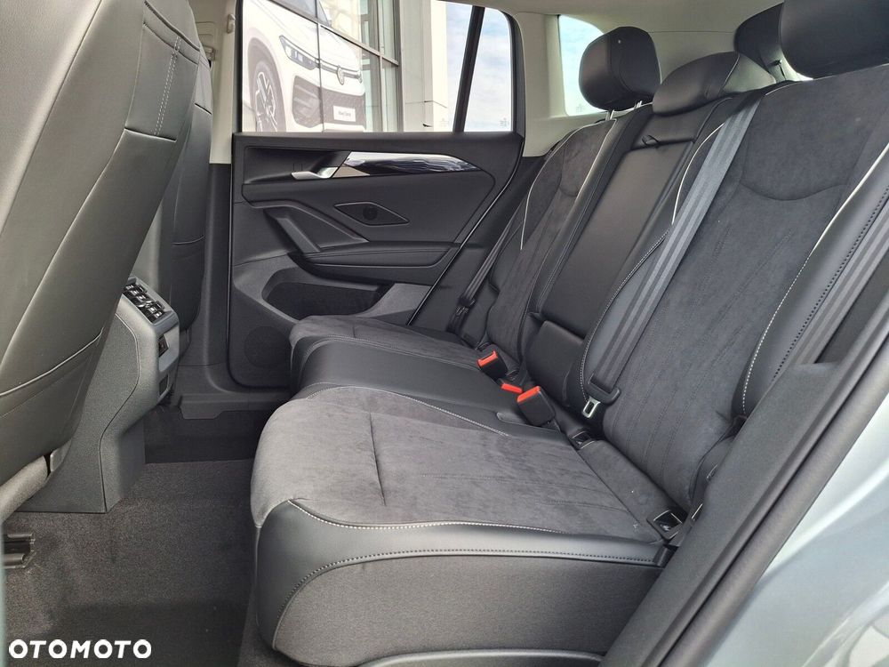 Volkswagen Tiguan 1.5 TSI EVO Elegance DSG - 23