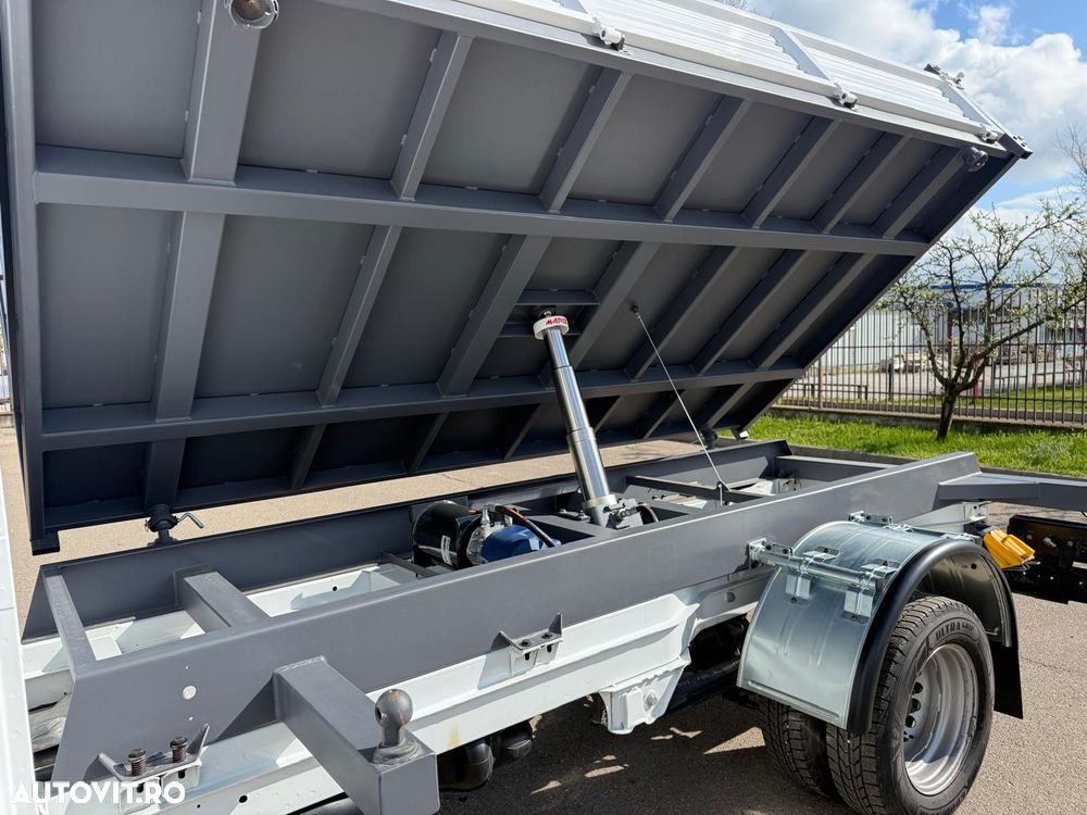 Mercedes-Benz Sprinter - 18