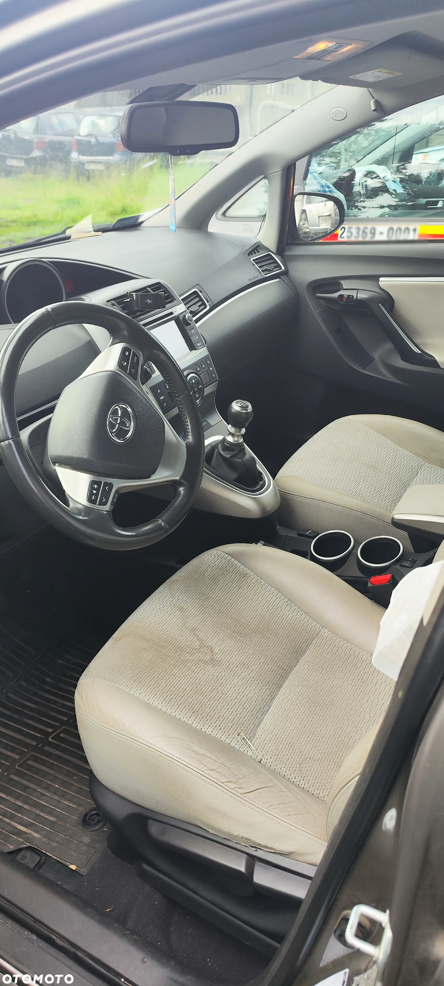 Toyota Verso 1.6 D-4D Premium - 9