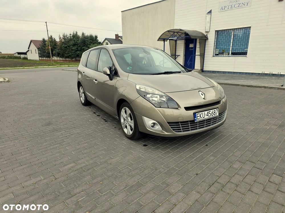 Renault Scenic 2011 photo 2