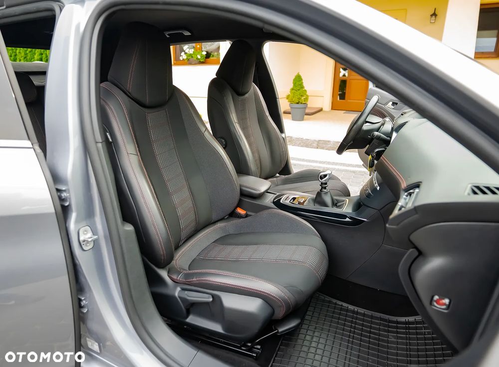 Peugeot 308 PureTech 130 Stop & Start GT-Line Edition - 28