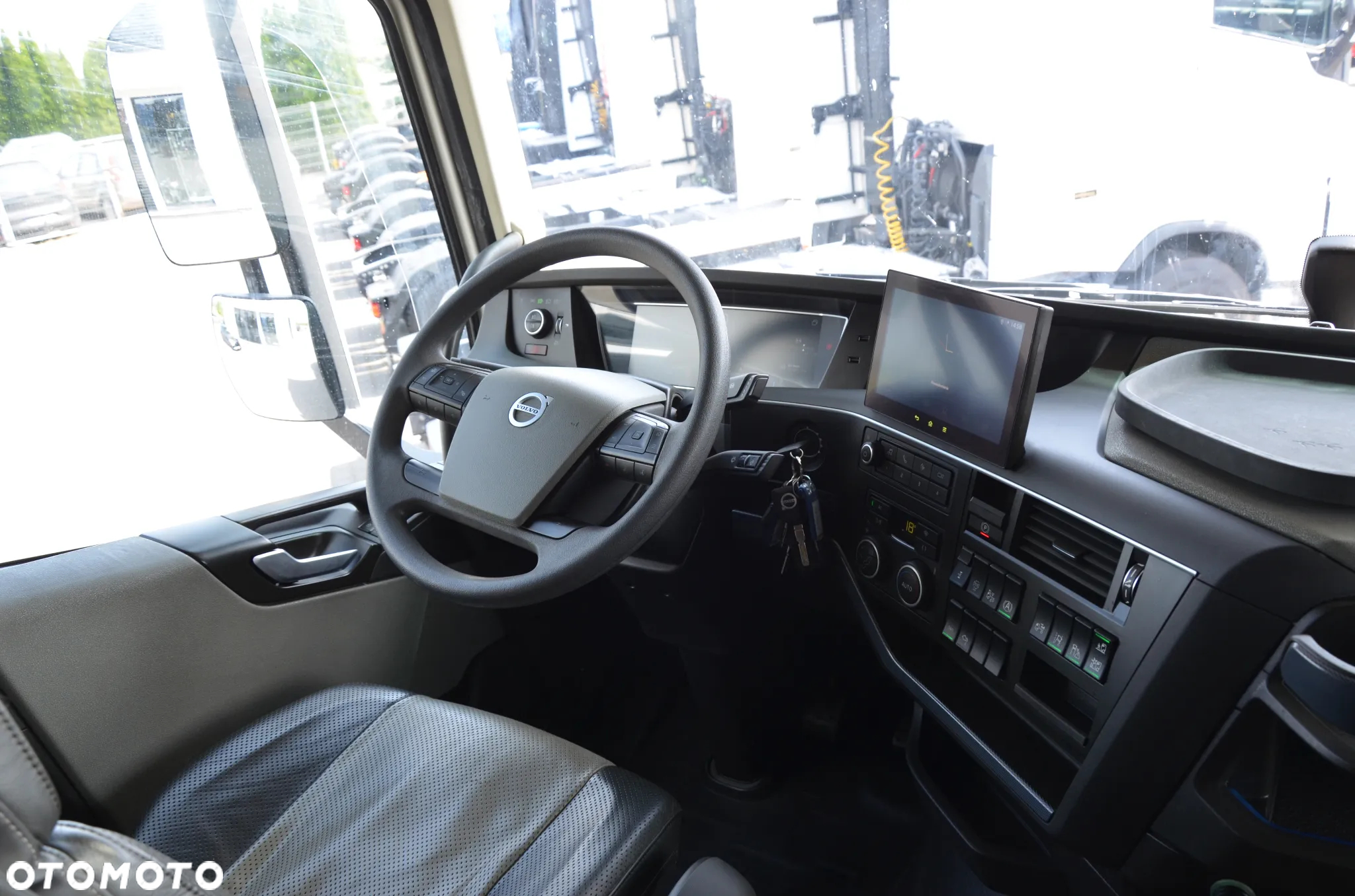 Volvo FH 500 XL NEW 2024 FULL LED KLIMA P. ACC NAVI 102000KM! KAMERY 4598 - 14