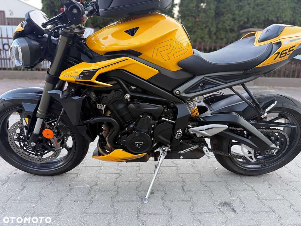 Triumph Street Triple - 24
