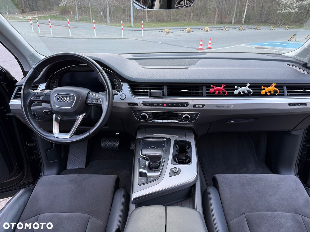 Audi Q7 - 11