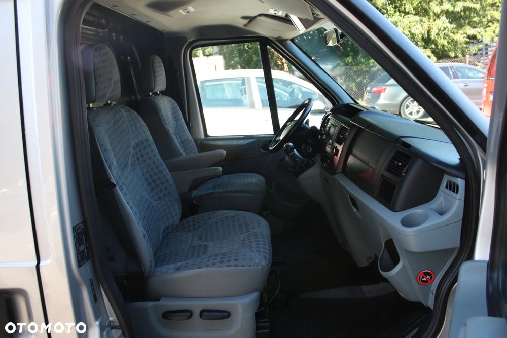 Ford Transit - 15