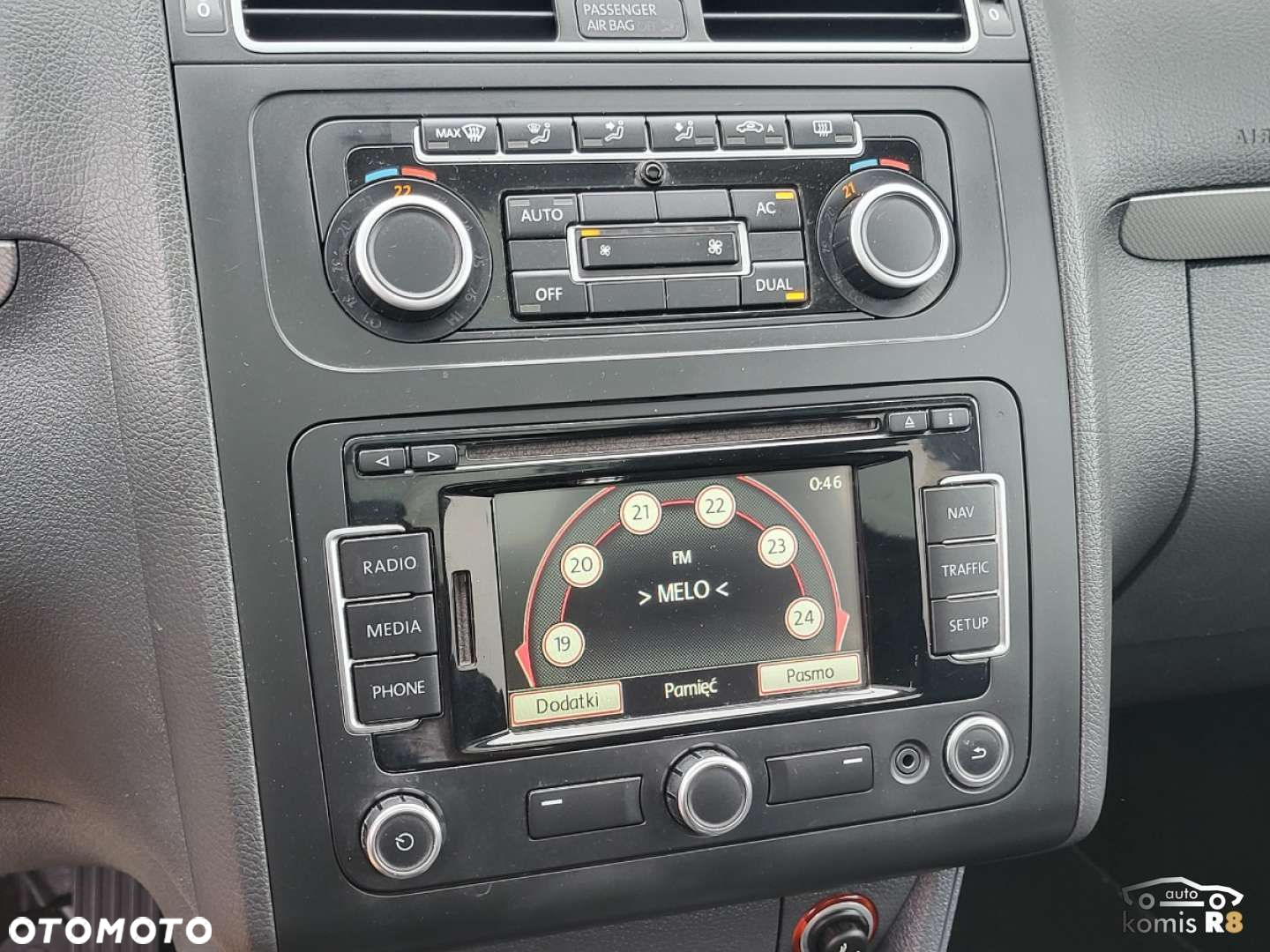 Volkswagen Touran - 21