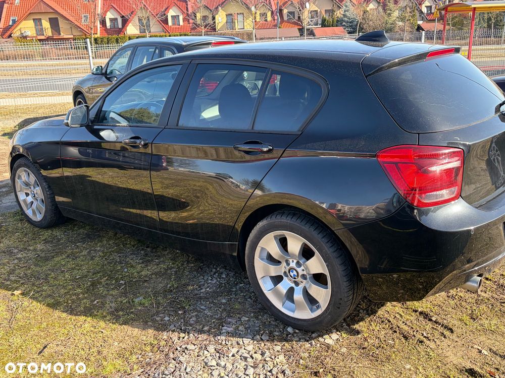 BMW Seria 1 120d - 5