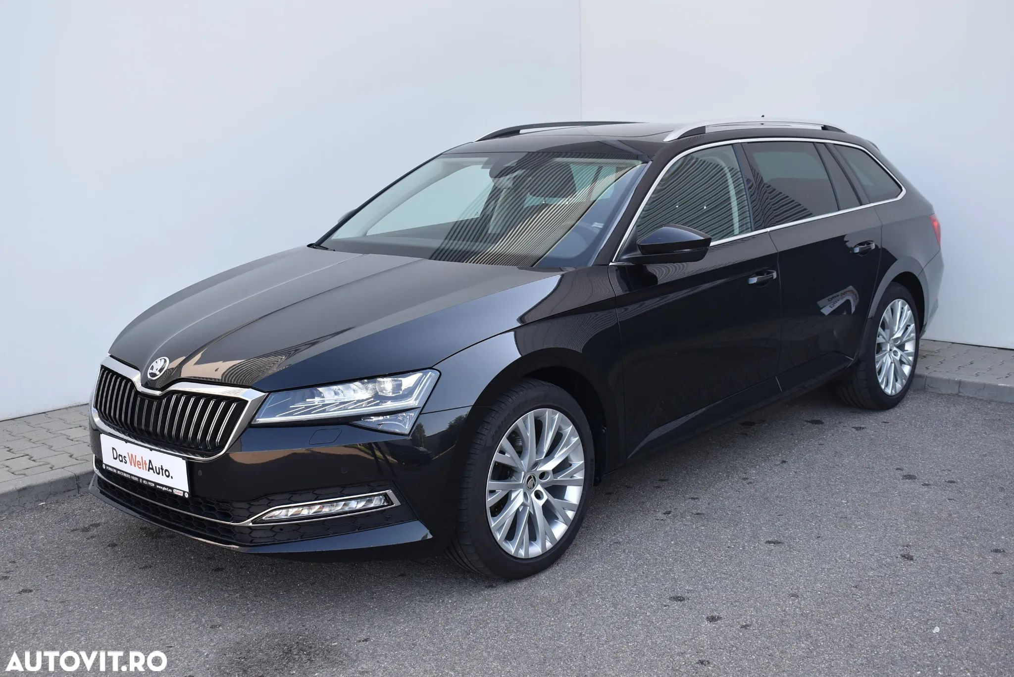 Skoda Superb Combi 2.0 TDI DSG Style - 1