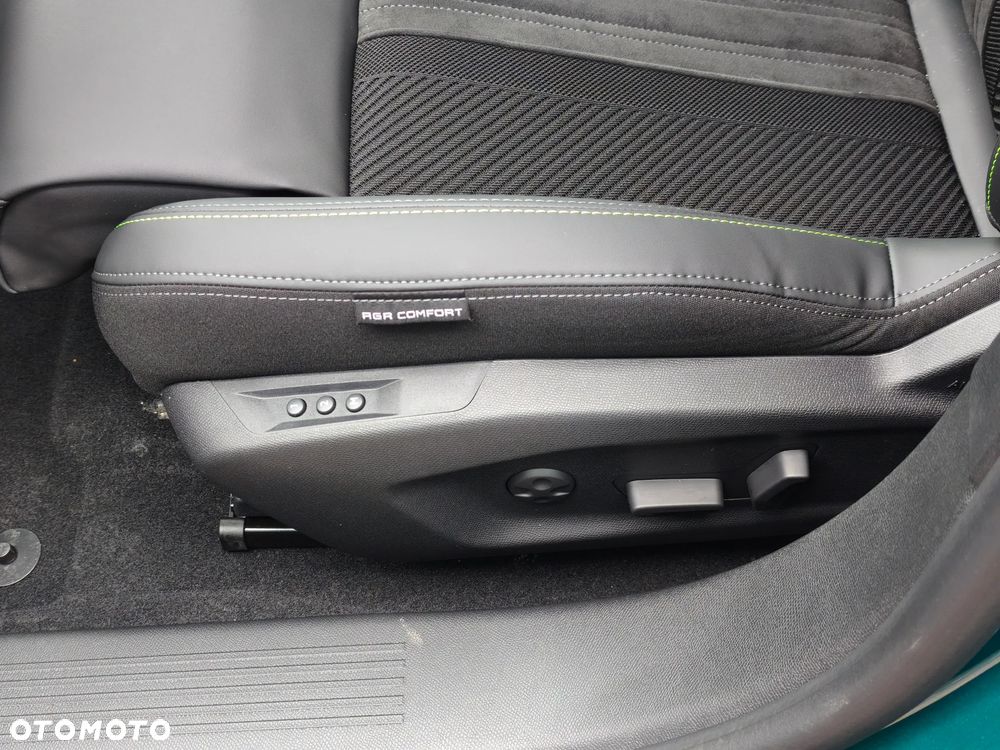 Peugeot 308 1.2 mHEV GT S&S e-DCS6 - 13