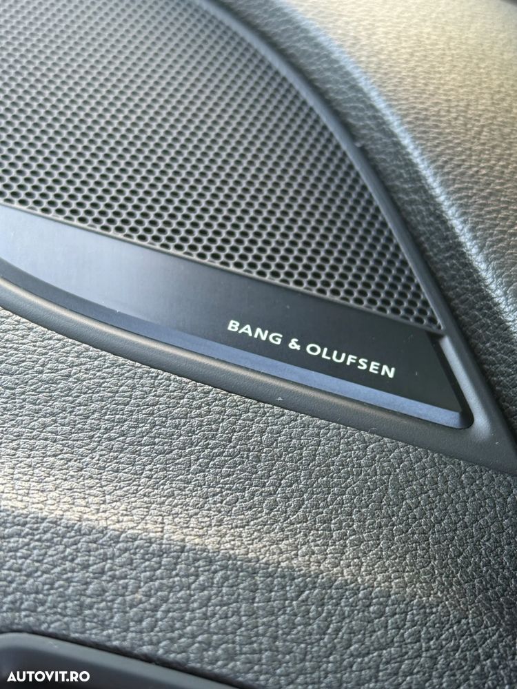 Audi A4 2.0 TDI ultra S tronic sport - 25