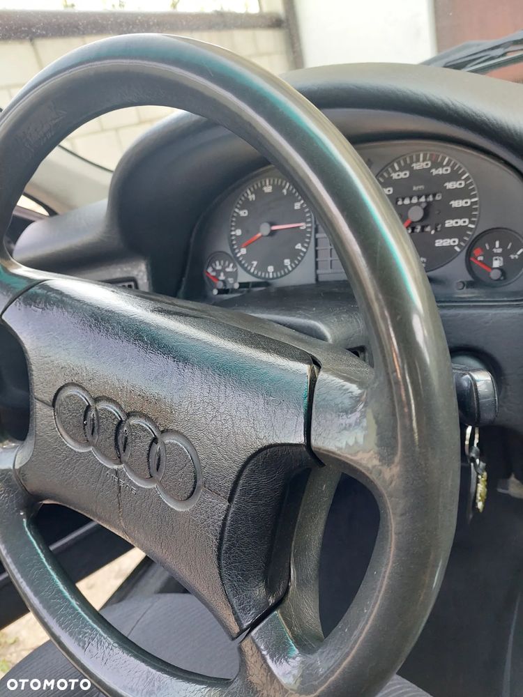 Audi 80 2.0 E - 23