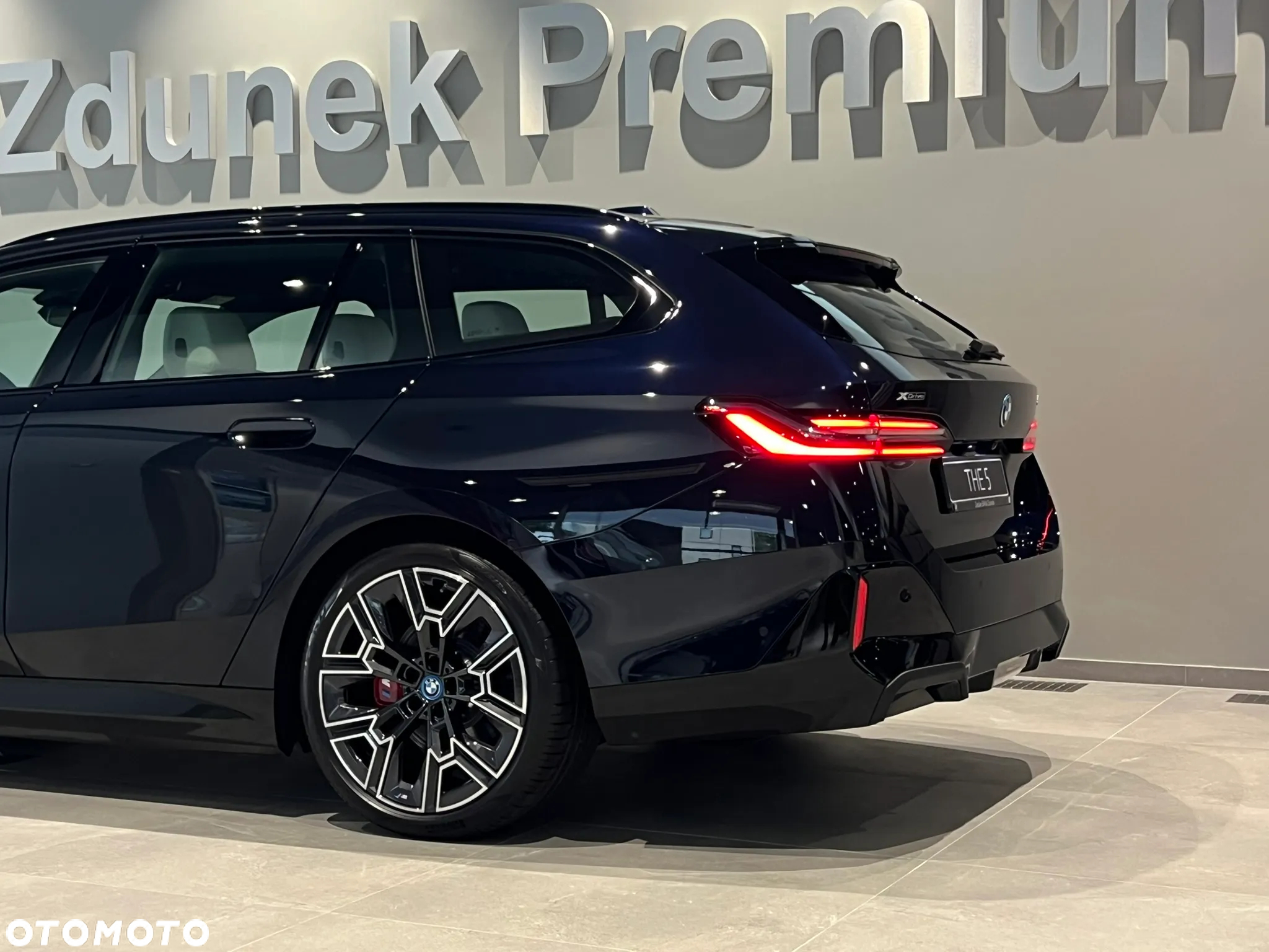 BMW Seria 5 530e xDrive PHEV M Sport - 8