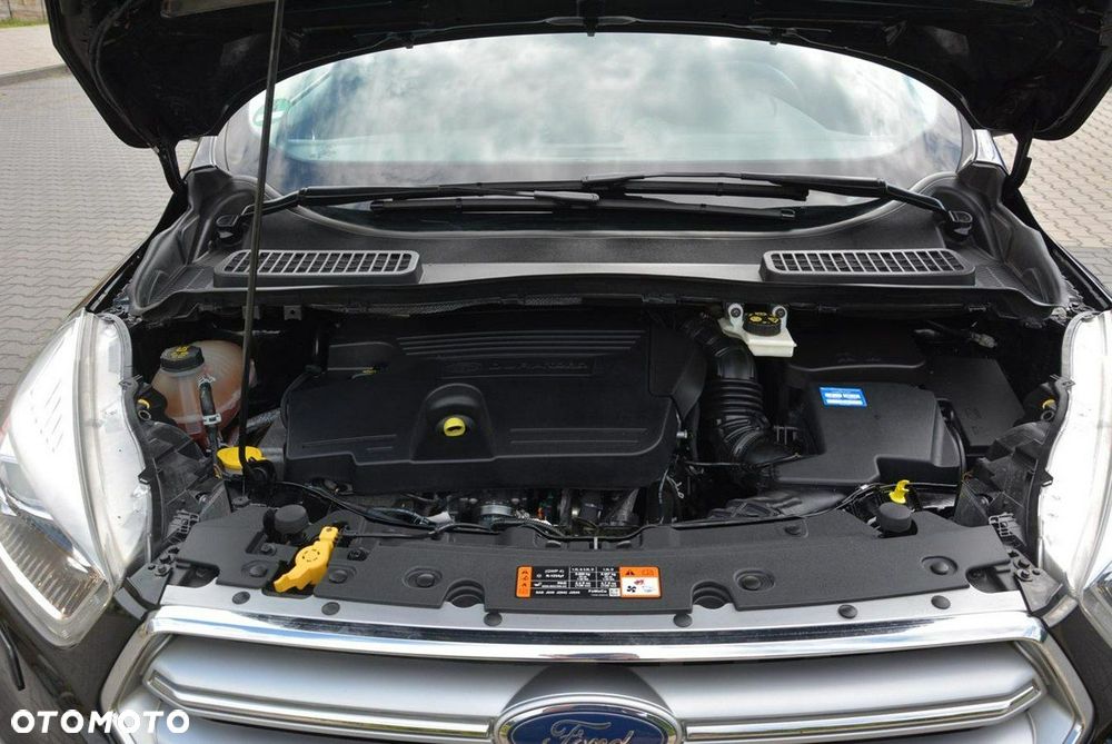 Ford Kuga 2.0 TDCi 4WD Titanium - 38