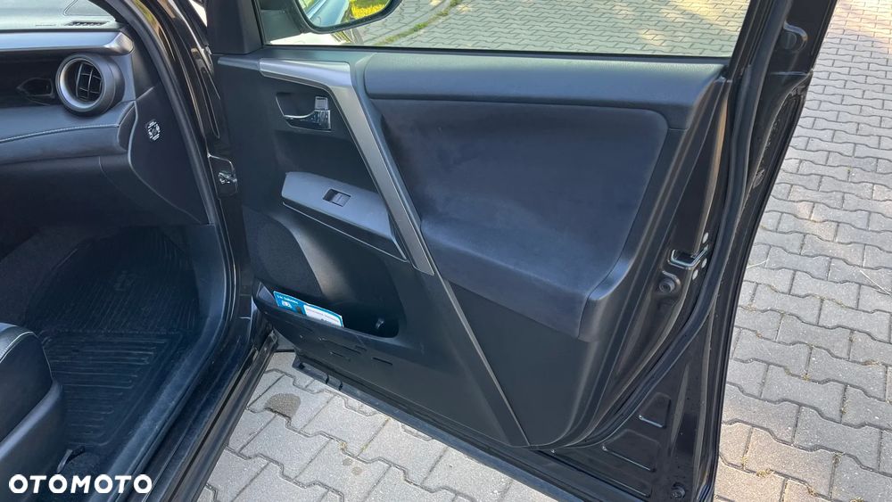 Toyota RAV4 Hybrid Style 4x4 - 13