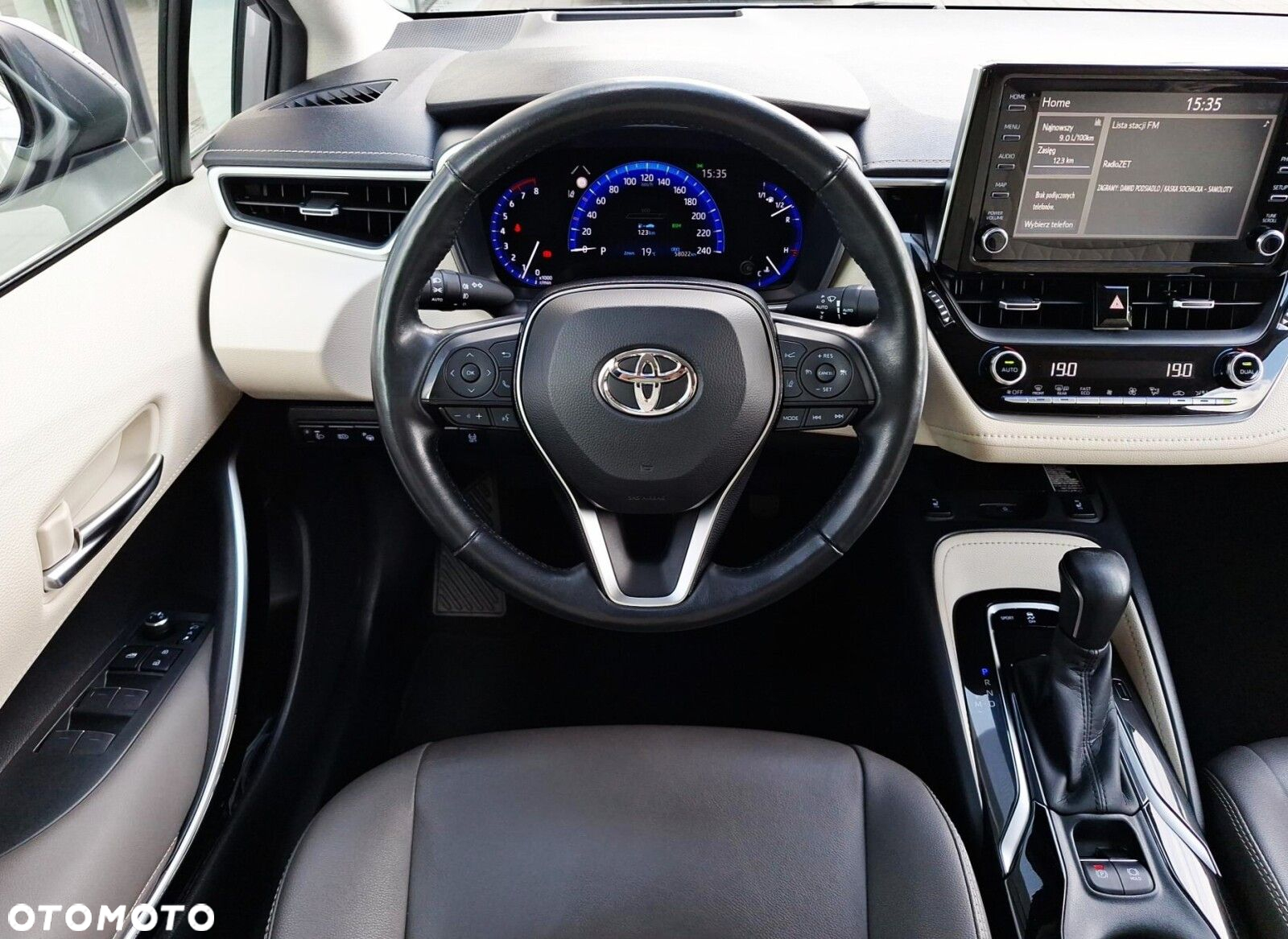 Toyota Corolla - 12