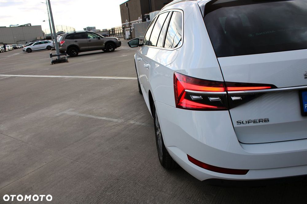 Skoda Superb 2.0 TDI SCR Style DSG - 26