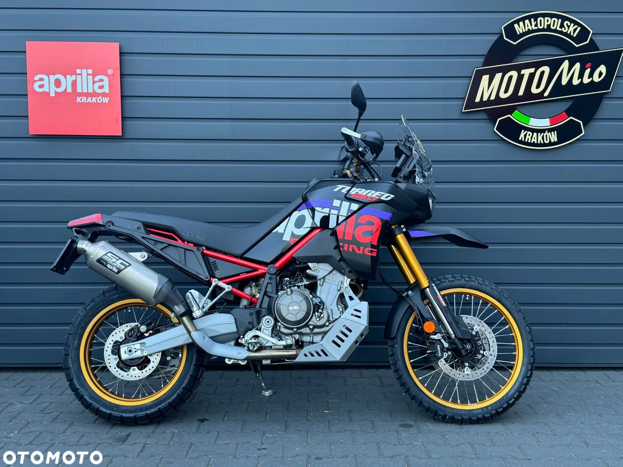 Aprilia Tuono - 1