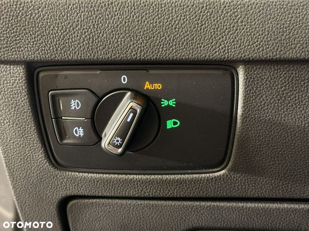 Volkswagen Passat - 20