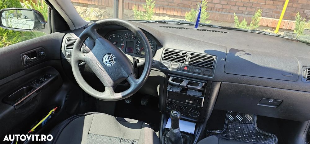 Volkswagen Golf 1.4 Comfortline - 4