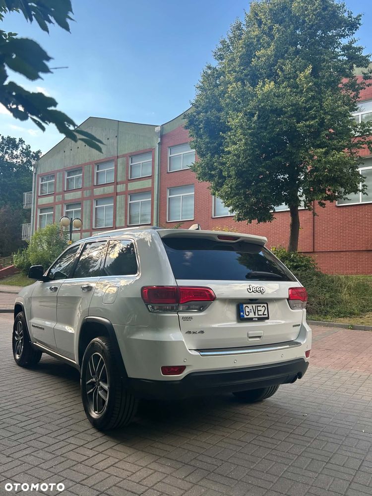 Jeep Grand Cherokee - 8