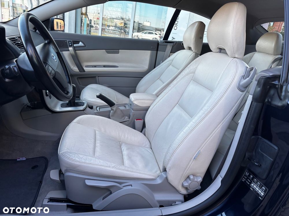 Volvo C70 - 32