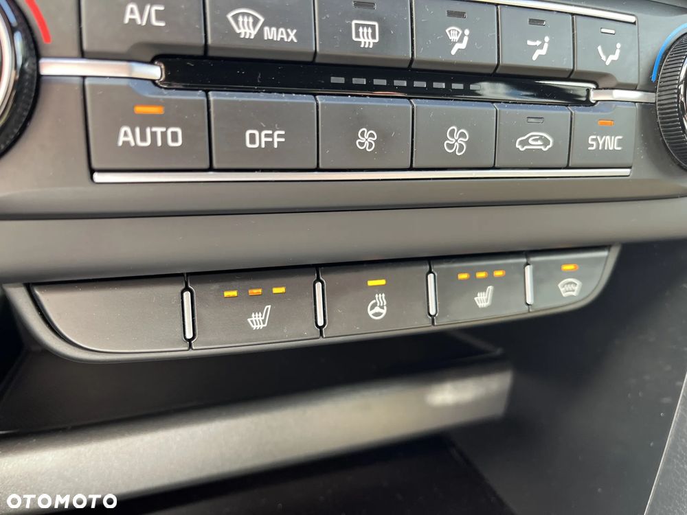 Kia XCeed 1.6 T-GDI Business Line DCT - 22