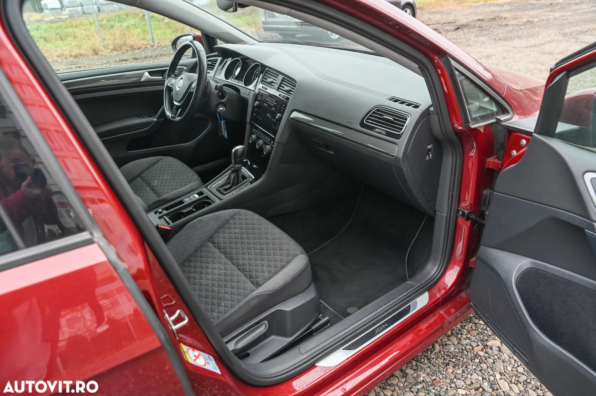 Volkswagen Golf 1.6 TDI DSG Join - 5