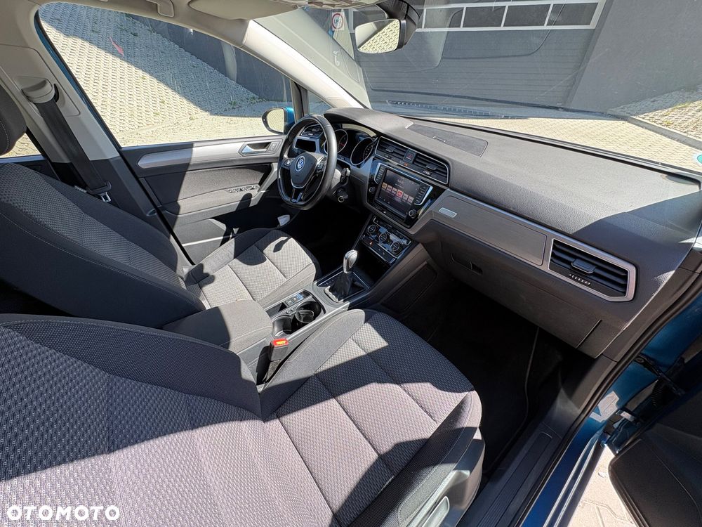 Volkswagen Touran 2.0 TDI BMT Special Edition DSG - 11