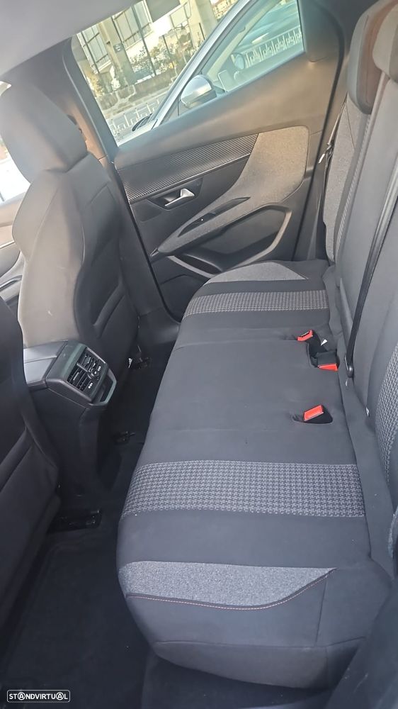 Peugeot 3008 BlueHDi 130 Stop & Start EAT8 Active Business-Pack - 6