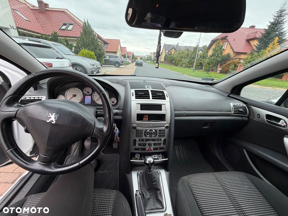 Peugeot 407 - 15