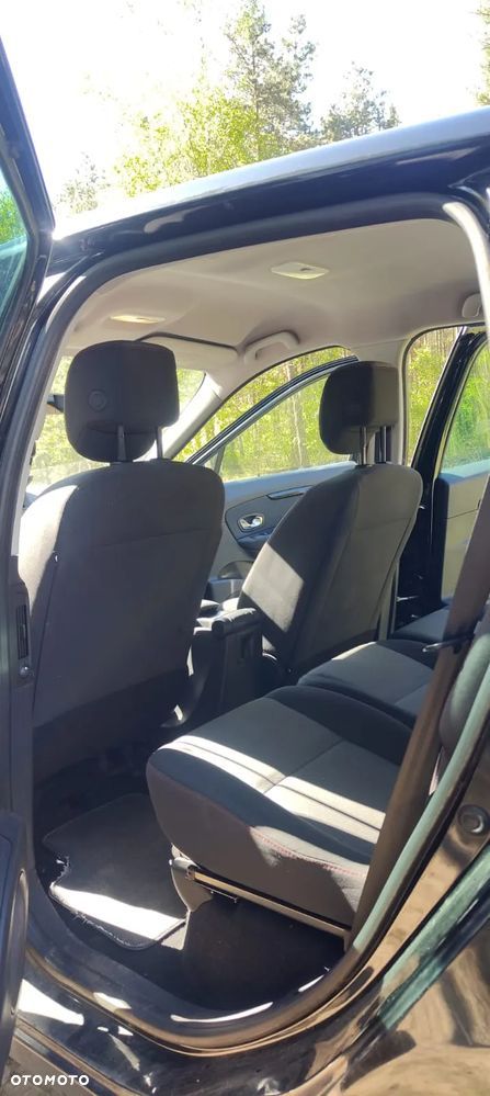 Renault Scenic 1.5 dCi Life - 12