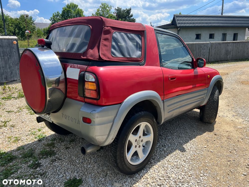 Toyota RAV4 2.0 - 4