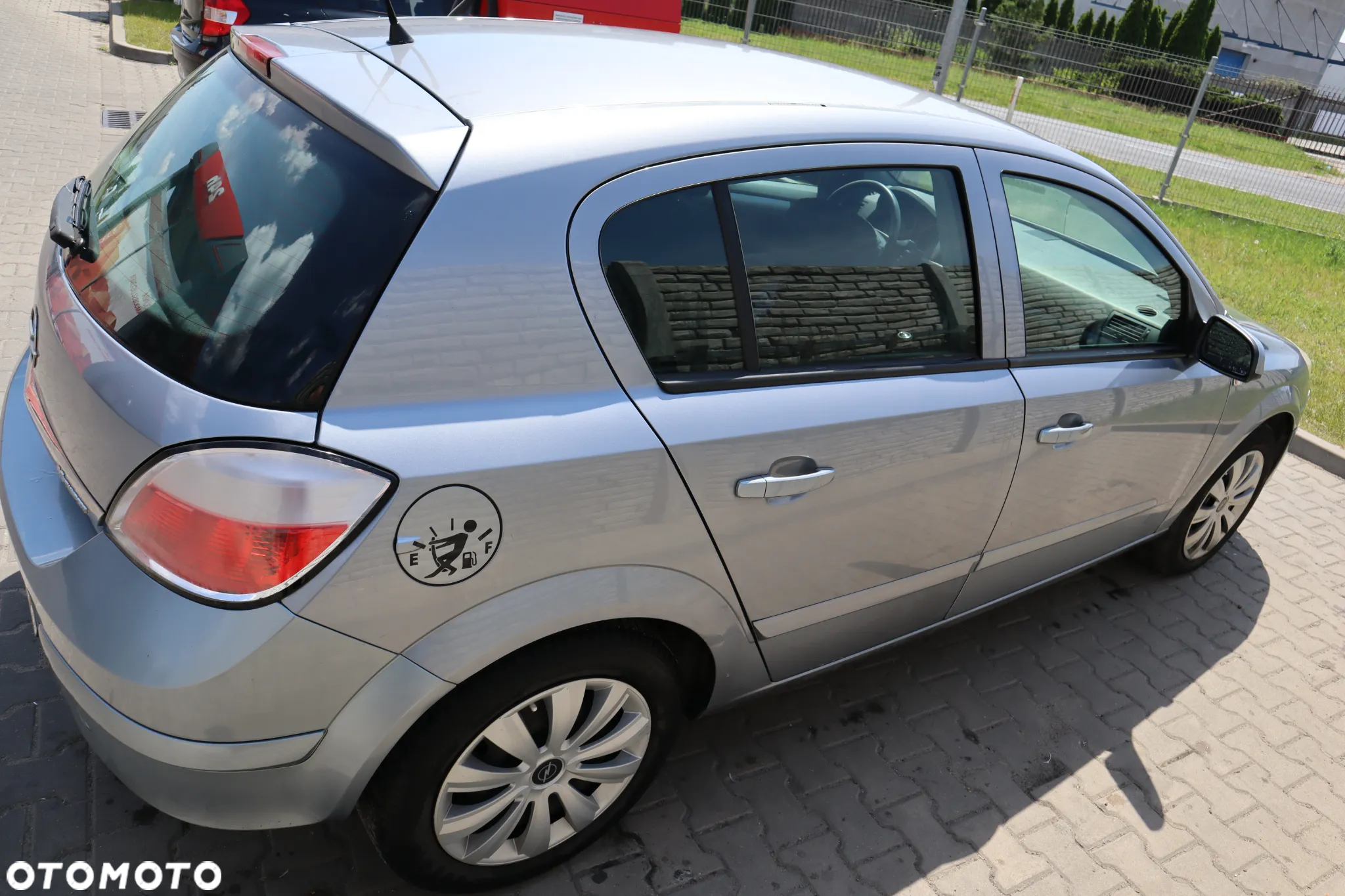 Opel Astra 1.6 - 10
