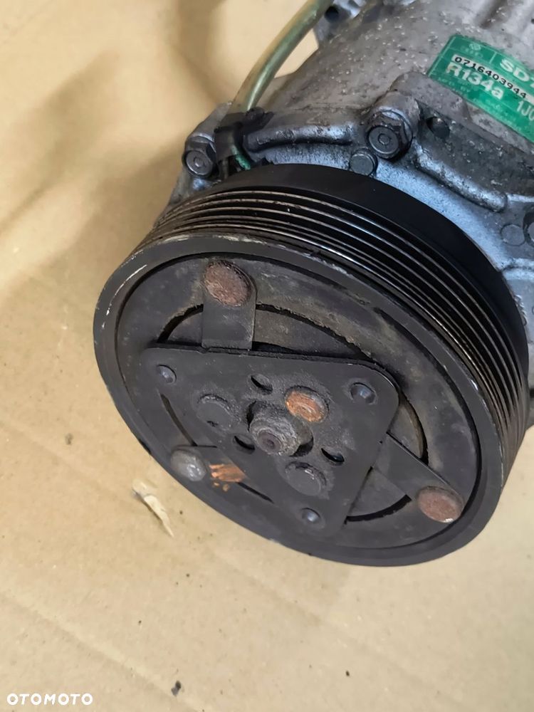 GOLF IV BORA LEON TOLEDO II SPRĘŻARKA KLIMATYZACJI KOMPRESOR JAK NOWY 803A - 2